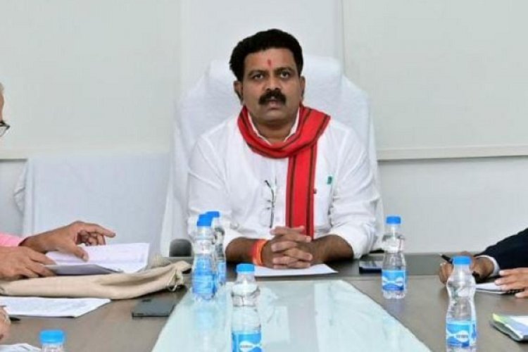 रायपुर : पेसा अधिनियम के नियमों को अधिक प्रभावी बनाने उपमुख्यमंत्री श्री विजय शर्मा ने सभी विभागों से समन्वय हेतु ली बैठक