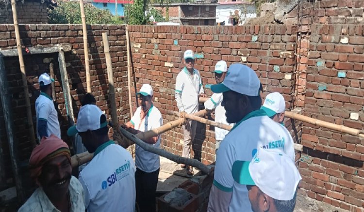 रायपुर : प्रधानमंत्री आवास हेतु कुशल श्रमिक हो रहे तैयार, 35 श्रमिक बनेंगे राज मिस्त्री