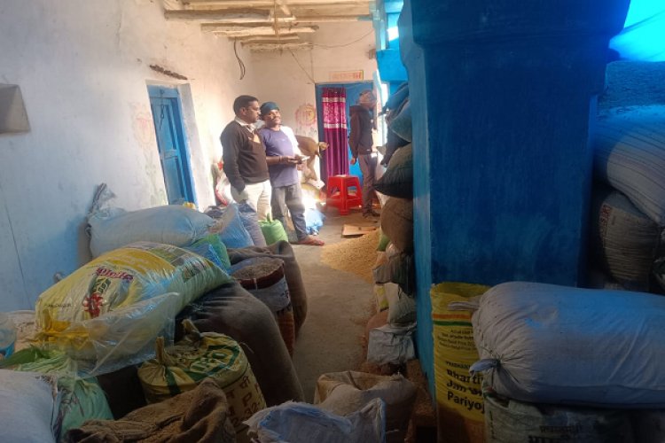 सूरजपुर : जिले में धान खरीदी केंद्रों पर पर्याप्त सुविधाएं, अवैध धान पर सख्त कार्रवाई जारी