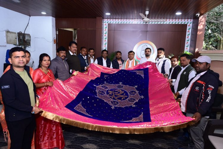 प्रदेश में खुशहाली व अमन-चैन की दुआओं के साथ अजमेर शरीफ चादर रवाना