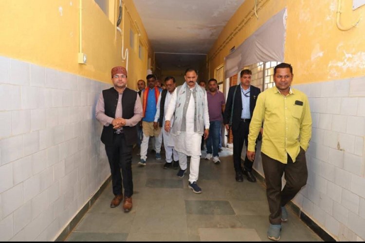 स्वास्थ्य मंत्री श्री श्याम बिहारी जायसवाल ने सामुदायिक स्वास्थ्य केन्द्र बोड़ला का किया औचक निरीक्षण