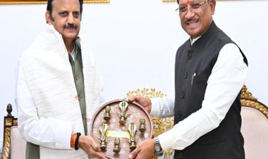 मुख्यमंत्री से मध्यप्रदेश के उपमुख्यमंत्री श्री राजेंद्र शुक्ला ने की सौजन्य मुलाकात
