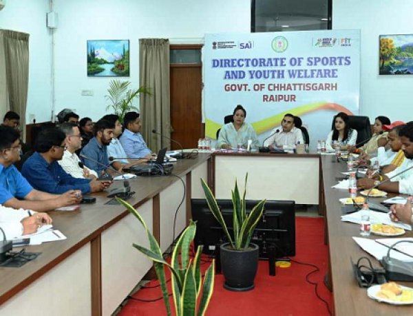 अंतरराष्ट्रीय मानकों के अनुरूप तैयार करें सभी खेल स्थलों को – श्री यशवंत कुमार