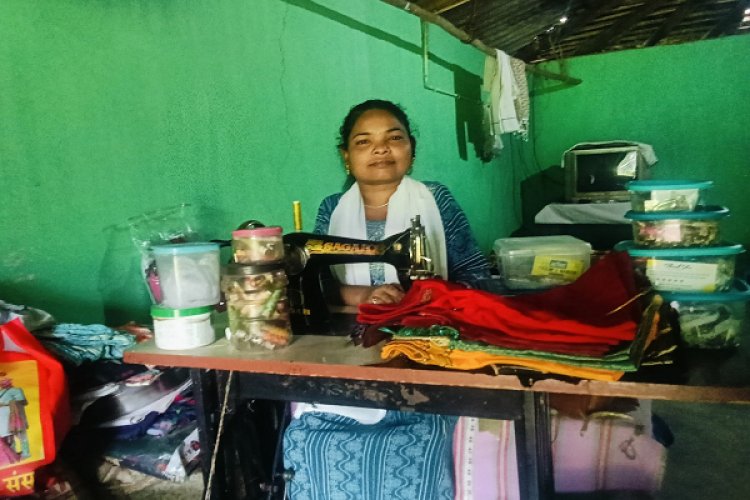 विकलांगता नहीं बनी बाधाः हीरामोती नाग बनीं ‘लखपति दीदी’, आत्मनिर्भरता की मिसाल