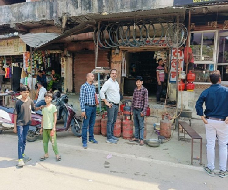 एलपीजी, पेट्रोल और डीजल का पर्याप्त स्टॉक उपलब्ध, घबराने की जरूरत नहीं