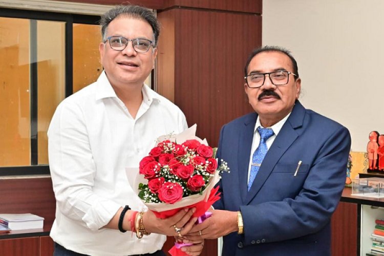श्री रामजीवन देवांगन ने राज्य आयुक्त दिव्यांगजन का पदभार ग्रहण किया