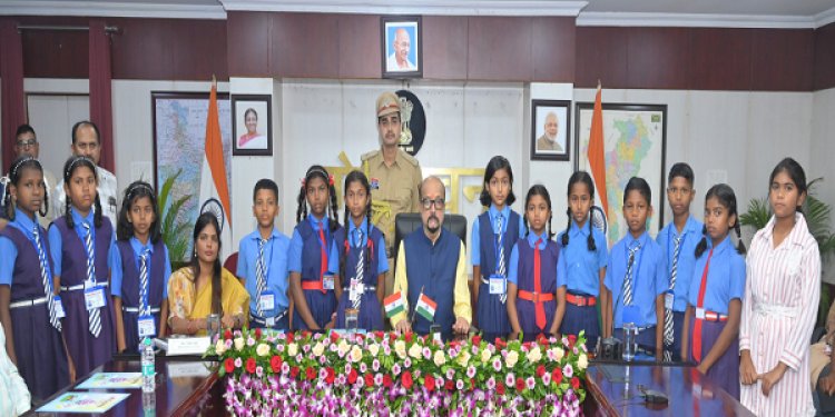 राज्यपाल श्री डेका से धमतरी के सुदूर वनांचल क्षेत्र के प्रतिभाशाली बच्चों ने की आत्मीय मुलाकात