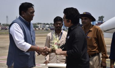भारत रत्न श्री सचिन तेंदुलकर का एयरपोर्ट में आत्मीय स्वागत