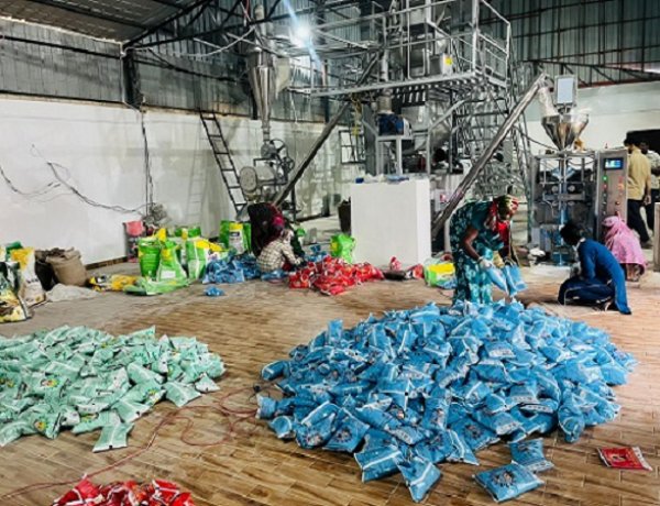 महिला स्व-सहायता समूहों ने बदली पोषण आहार आपूर्ति की तस्वीर”