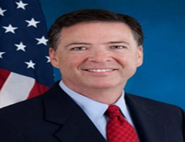 एफबीआई के पूर्व निदेशक जेम्स कोमी पर ट्रंप को कथित धमकी देने के आरोप में केस दर्ज