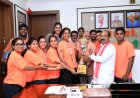उप मुख्यमंत्री श्री अरुण साव से फेडरेशन कप मिक्स्ड नेटबॉल चैंपियनशिप में रजत पदक जीतने वाले खिलाड़ियों ने की मुलाकात