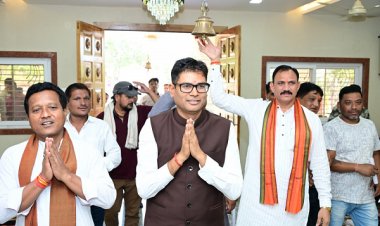 रायगढ़ के राधा कृष्ण मंदिर में वित्त मंत्री श्री ओपी चौधरी एवं स्वास्थ्य मंत्री श्री श्याम बिहारी जायसवाल ने की पूजा-अर्चना
