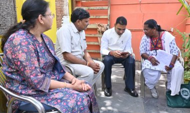 बलौदा बाजार कलेक्टर ने प्रगणक बन किया डिजिटल जनगणना