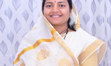 ’प्रधानमंत्री श्री नरेंद्र मोदी के आह्वान से प्रेरित होकर मंत्री श्रीमती लक्ष्मी राजवाड़े ने छोड़ा विशेष प्रोटोकॉल वाहन’