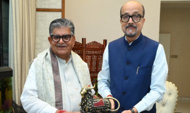 राज्यपाल श्री डेका से पंजाब के राज्यपाल श्री कटारिया ने की सौजन्य भेंट