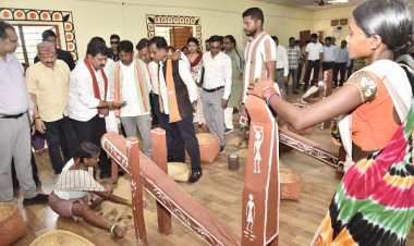 केंद्रीय गृह मंत्री के प्रस्तावित बस्तर प्रवास की तैयारियों का उप मुख्यमंत्री श्री विजय शर्मा ने लिया जायज़ा
