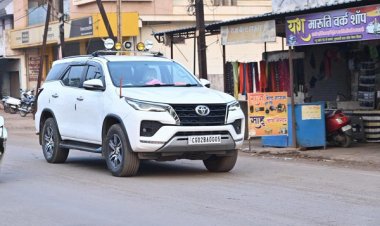 राजस्व मंत्री श्री टंक राम वर्मा ने छोड़ा 'पायलट-फॉलो' वाहनों का काफिला