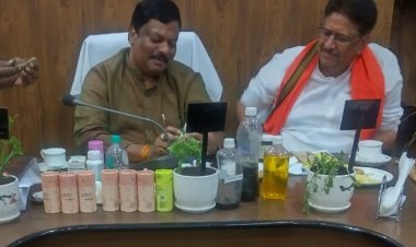 खेत की मेड़ बनी कमाई का जरिया : सतावर की खेती से बढ़ेगी किसानों की आय