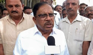 बेंगलुरु में 'कॉकरोच जनता पार्टी को कार्यक्रम की पुलिस ने नहीं अनुमति