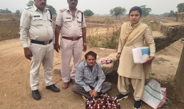 बलौदाबाजार में 18 लीटर से अधिक अवैध शराब जब्त