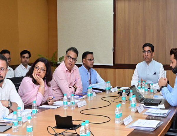 भारत सरकार भूमि संसाधन विभाग के सचिव ने मुख्य सचिव से की सौजन्य भेंट