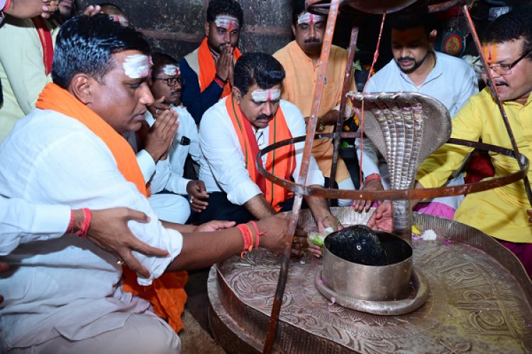 उप मुख्यमंत्री श्री विजय शर्मा ने भोरमदेव मंदिर में की पूजा अर्चना