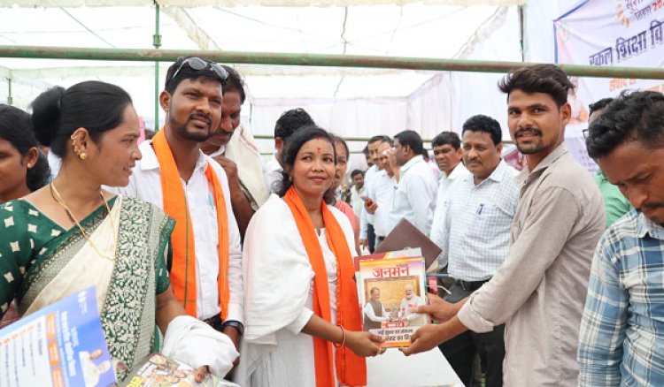 समाधान शिविर कुटरु में उमड़ा जनसैलाब- तपती धूप में भी दिखा शासकीय योजनाओं के प्रति ग्रामीणों का भारी उत्साह
