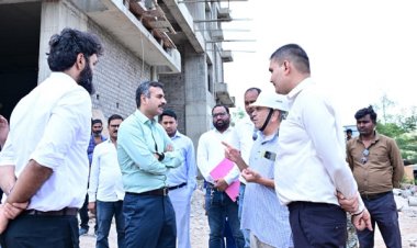 निर्माणाधीन जगदेव राम उरांव कल्याण आश्रम चिकित्सालय का प्रभारी सचिव श्री अंकित आनंद ने किया निरीक्षण
