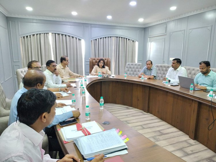 अपर मुख्य सचिव श्रीमती ऋचा शर्मा ने पंचायत एवं ग्रामीण विकास विभाग के कार्यों की समीक्षा की