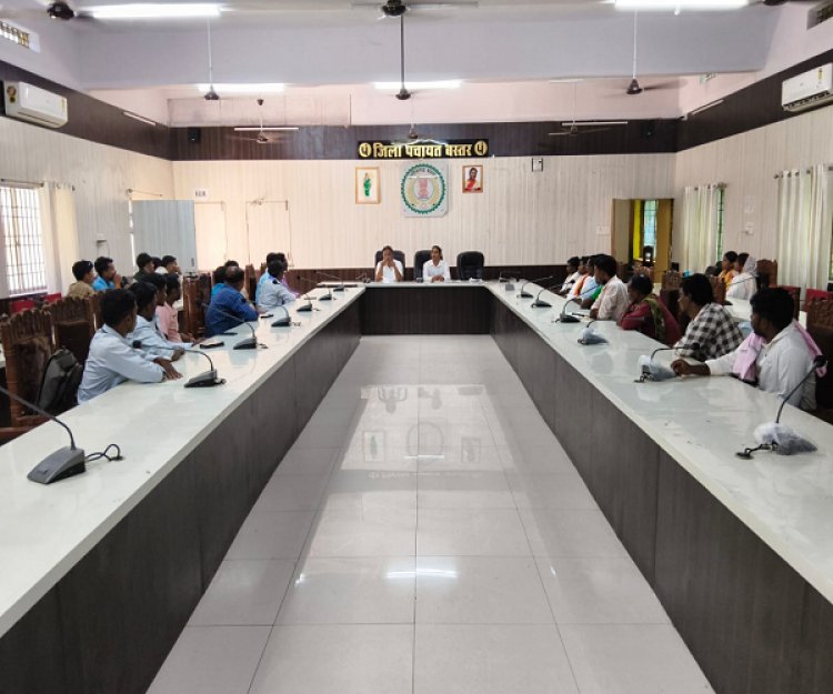 ’छत्तीसगढ़ होमस्टे नीति 2025-30 के तहत आयोजित बैठक में हितग्राहियों को दी गई व्यवसाय संचालन, ऋण सुविधा एवं पर्यटन संभावनाओं की जानकारी’