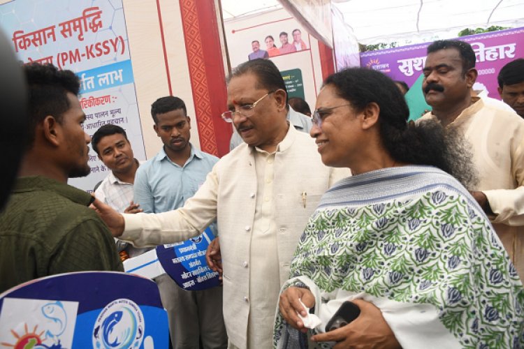 मत्स्य पालकों को मिली नई उड़ान, आजीविका सशक्त बनाने मुख्यमंत्री ने वितरित की आधुनिक सामग्री