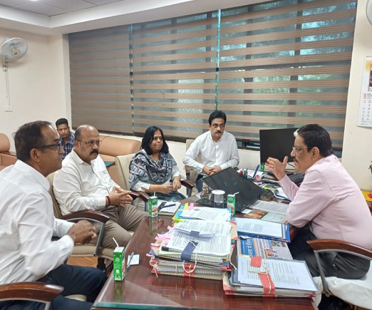 राज्य नीति आयोग के उपाध्यक्ष श्री गणेश शंकर मिश्रा से यूनिसेफ छत्तीसगढ़ प्रमुख ने की सौजन्य भेंट